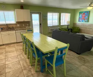 Photo 2 - Beachgate Condo Suites and Hotel 234