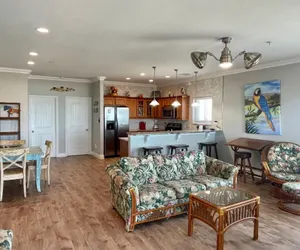 Photo 4 - Beachgate Condo Suites and Hotel 341+342