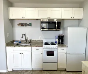 Photo 2 - Beachgate Condo Suites and Hotel 225