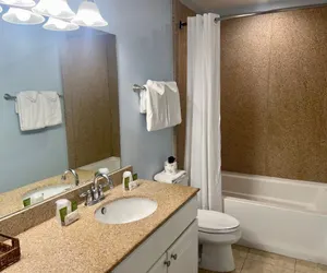 Photo 5 - Beachgate Condo Suites and Hotel 524