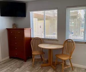Photo 2 - Beachgate Condo Suites and Hotel 212