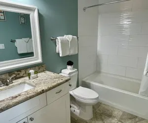 Photo 3 - Beachgate Condo Suites and Hotel 233
