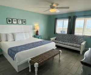 Photo 3 - Beachgate Condo Suites and Hotel 221+223