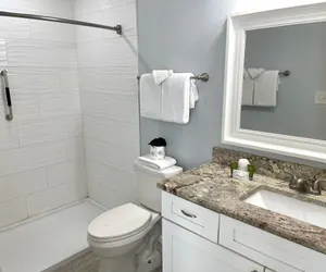 Photo 3 - Beachgate Condo Suites and Hotel 229