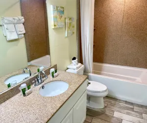 Photo 5 - Beachgate Condo Suites and Hotel 515