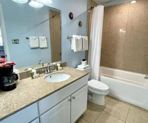 Photo 2 - Beachgate Condo Suites and Hotel 532a