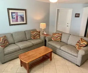 Photo 2 - Beachgate Condo Suites and Hotel 526