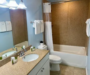 Photo 5 - Beachgate Condo Suites and Hotel 526