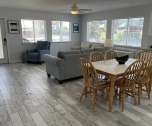 Photo 3 - Beachgate Condo Suites and Hotel 217+219