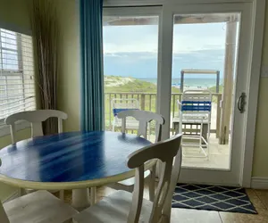 Photo 5 - Beachgate Condo Suites and Hotel 121