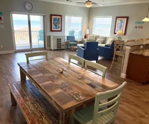 Photo 2 - Beachgate Condo Suites and Hotel 342