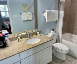 Photo 2 - Beachgate Condo Suites and Hotel 517a+517b