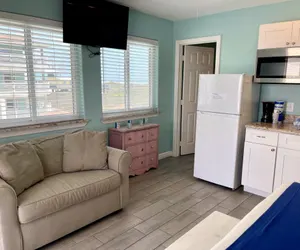 Photo 2 - Beachgate Condo Suites and Hotel 222+223