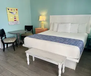 Photo 5 - Beachgate Condo Suites and Hotel 222+223