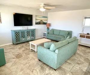 Photo 3 - Beachgate Condo Suites and Hotel 224+226