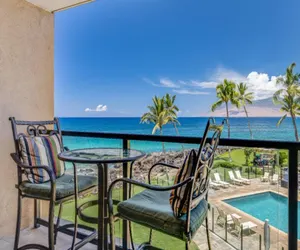 Photo 2 - Kihei Surfside #305