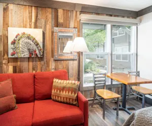Photo 2 - Mountainside Inn 412