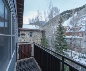 Photo 5 - River Club 308