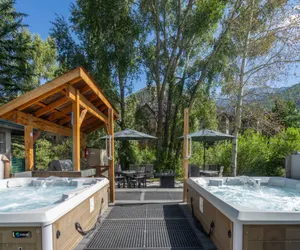 Photo 5 - Mountainside Inn 403