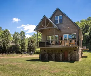 Photo 3 - Creekside Splendor