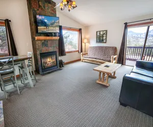 Photo 2 - Rocky Mountain Retreat 1B