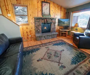 Photo 3 - Lazy R Cottages: 14