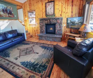 Photo 2 - Lazy R Cottages: 14