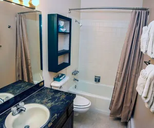 Photo 4 - Fawn Valley Inn: 282