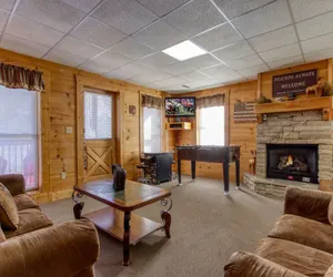 Photo 5 - ER16 - Six Bear Lodge Cabin
