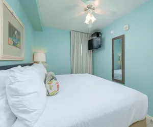 Photo 2 - Phoenix All Suites Hotel 704
