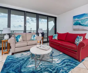 Photo 3 - Island Winds East 101