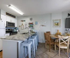 Photo 3 - Royal Palms 1007