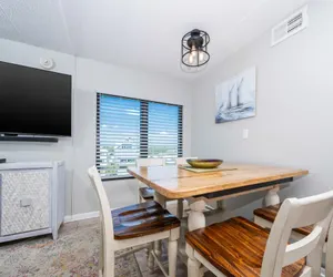 Photo 3 - Island Winds East 311