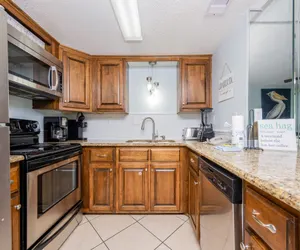 Photo 5 - Island Winds West 579