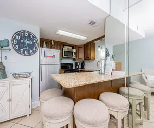 Photo 4 - Island Winds West 579