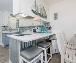 Photo 3 - Harbor House B19