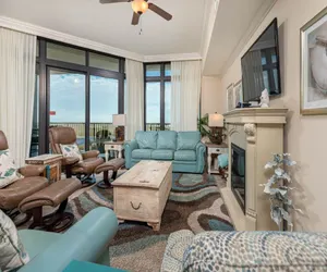 Photo 2 - The Oasis 2414 formerly Phoenix West II 2414