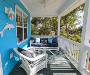 Photo 5 - Atlantis Blue - Relaxing beach getaway home directly across the street from beach access!