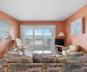 Photo 4 - Ocean Breeze - Stunning Views - Oceanfront - 3rd floor - You deserve a beach vacation!