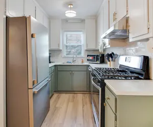 Photo 4 - Plan Your Vacay in this Modern Two Bedroom Townhouse in the Biggest Little City in GA