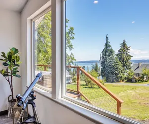 Photo 5 - 3 BR Beach Home in Whidbey w/ Hot Tub, View Deck  & Mountain Views