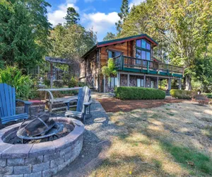 Photo 2 - Oceanview Serenity: A Modern Cabin Between the Sea and Forest