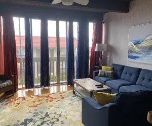 Photo 3 - OCEAN VIEW 2 BEDROOM DOWNTOWN CONDO - WALK TO RESTAURANTS, SHOPS, FARMERS MARKET