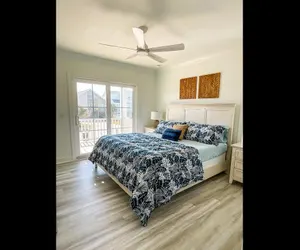 Photo 4 - 1030 Ocean / 1030 Ocean Blvd. West