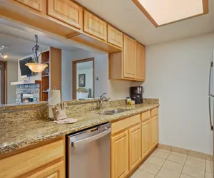 Photo 5 - Village Square 1 Bedroom Condo #531