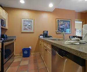 Photo 3 - Tucker Mountain 2 Bedroom Condo #404
