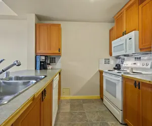 Photo 3 - Passage Point 1 Bedroom Condo #618