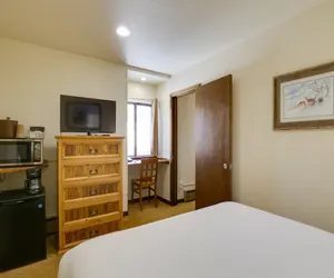 Photo 4 - Copper Mountain Inn 2 Bedroom Condo #225/229