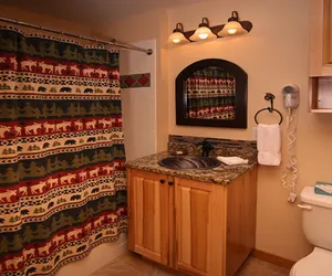 Photo 4 - Tucker Mountain 1 Bedroom + Den Condo #519