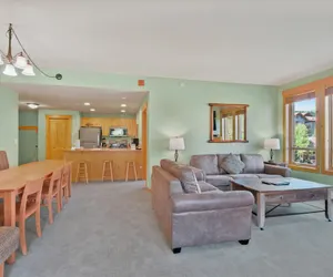 Photo 5 - Taylor&#39;s Crossing 2 Bedroom Condo #205